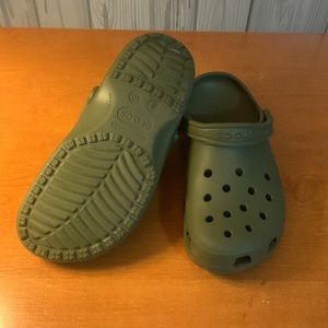 Crocs - Military Green (Olive)